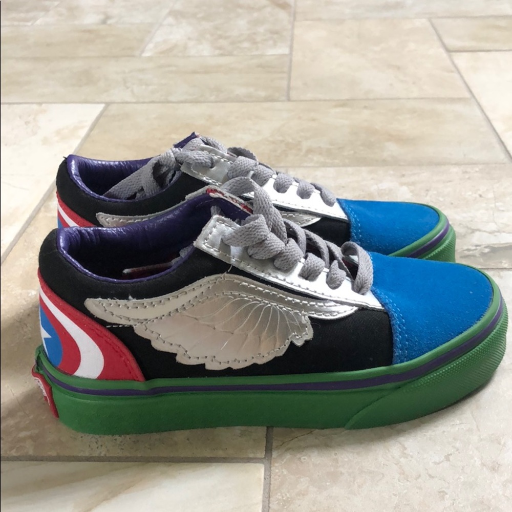 Vans size 11 boys Marvel sneakers Old Skool NEW